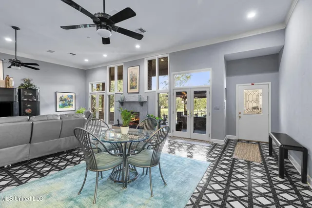 $525,000 | 901 Hackberry Lane, Canton, MS 39046