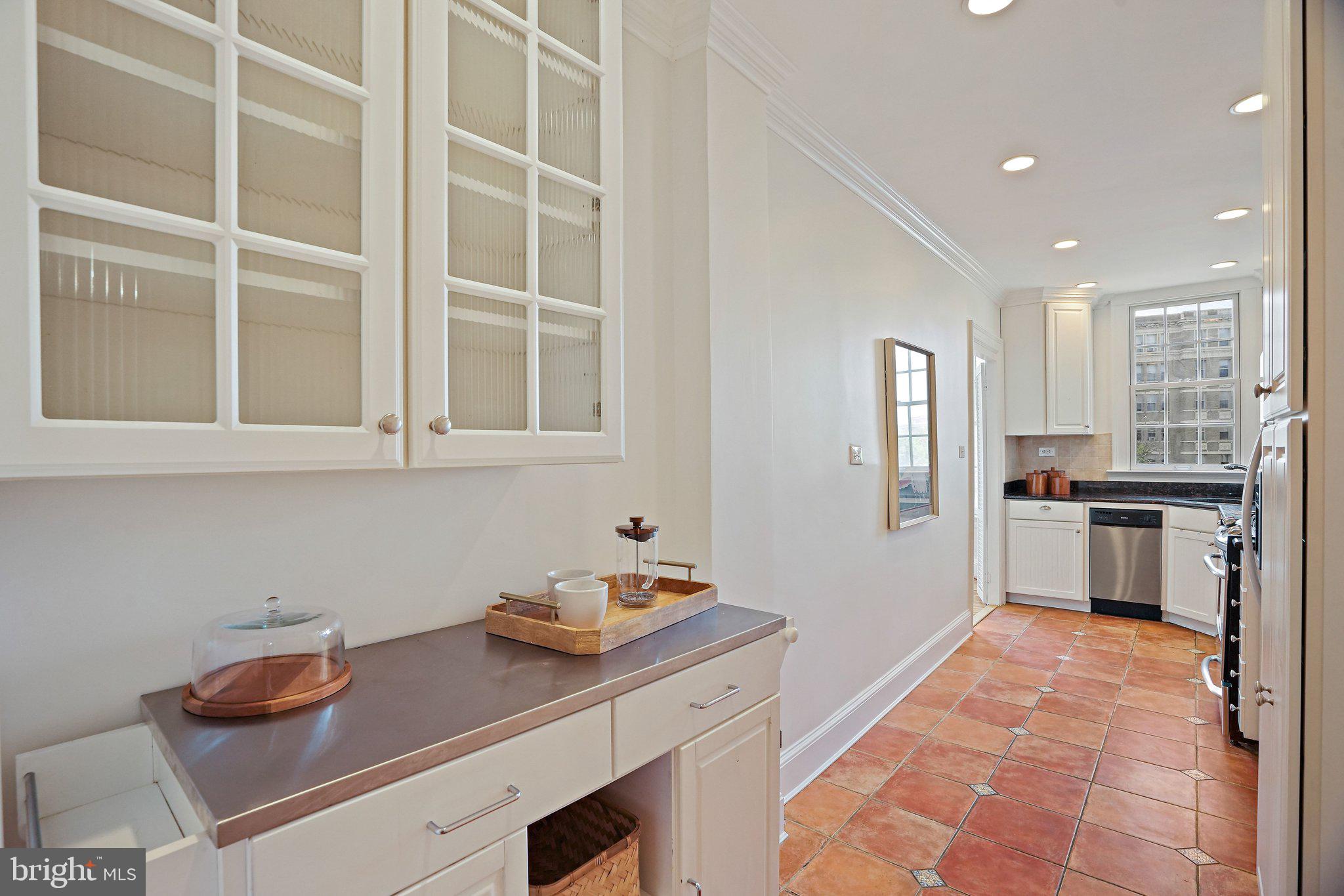 1852 Columbia Road Northwest, Unit 401 Washington, DC 20009 - Photo 12 of 30