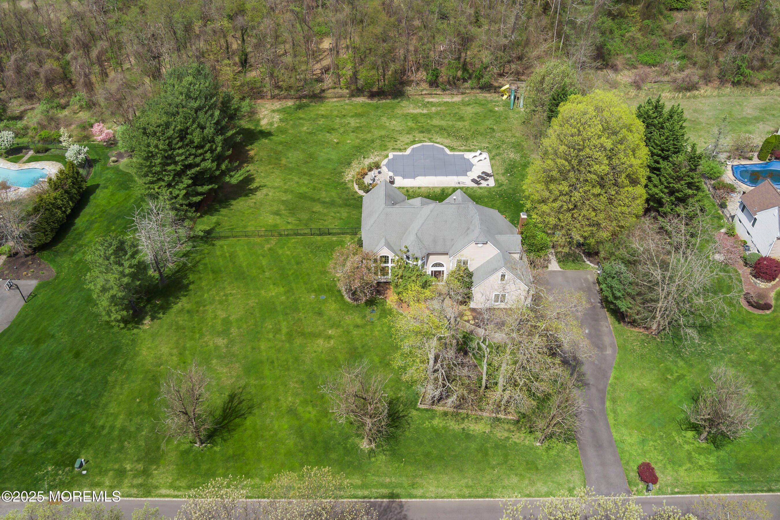 39 Primrose Lane Colts Neck, NJ 07722 - Photo 14 of 52 03-Front Aerial 2