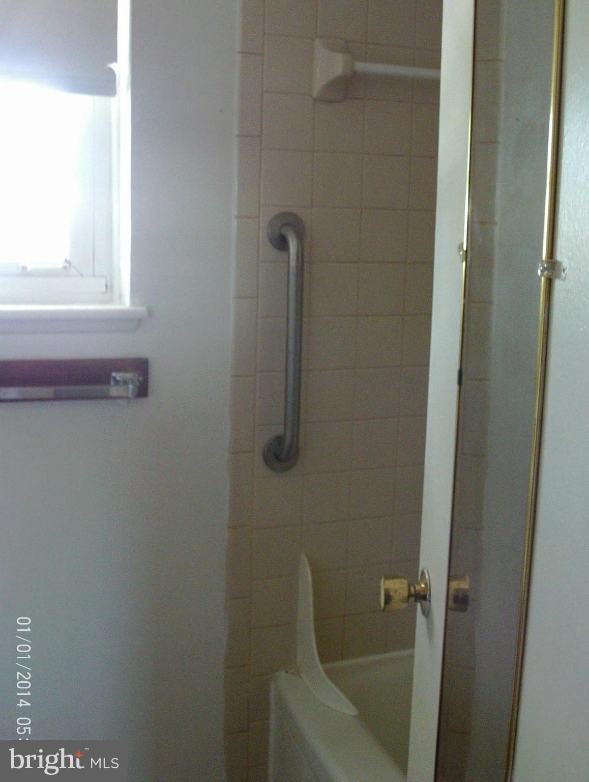 7827 Jamesford Road Baltimore, MD 21222 - Photo 18 of 27 Full