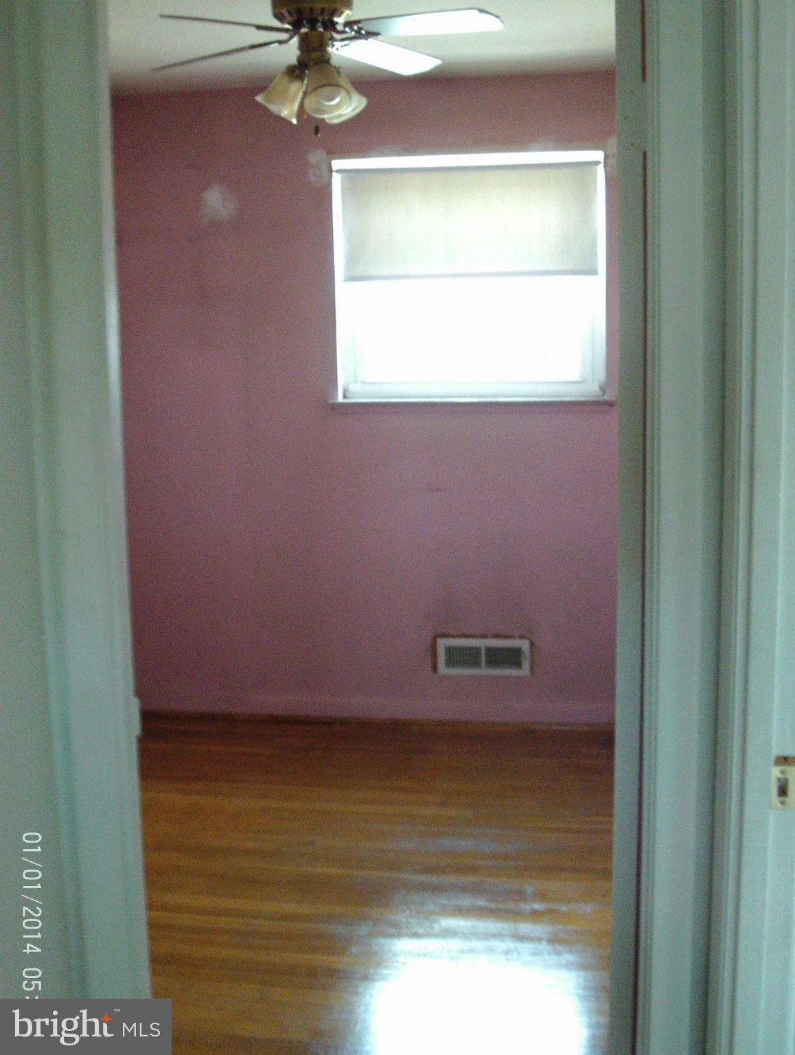 7827 Jamesford Road Baltimore, MD 21222 - Photo 20 of 27 Second