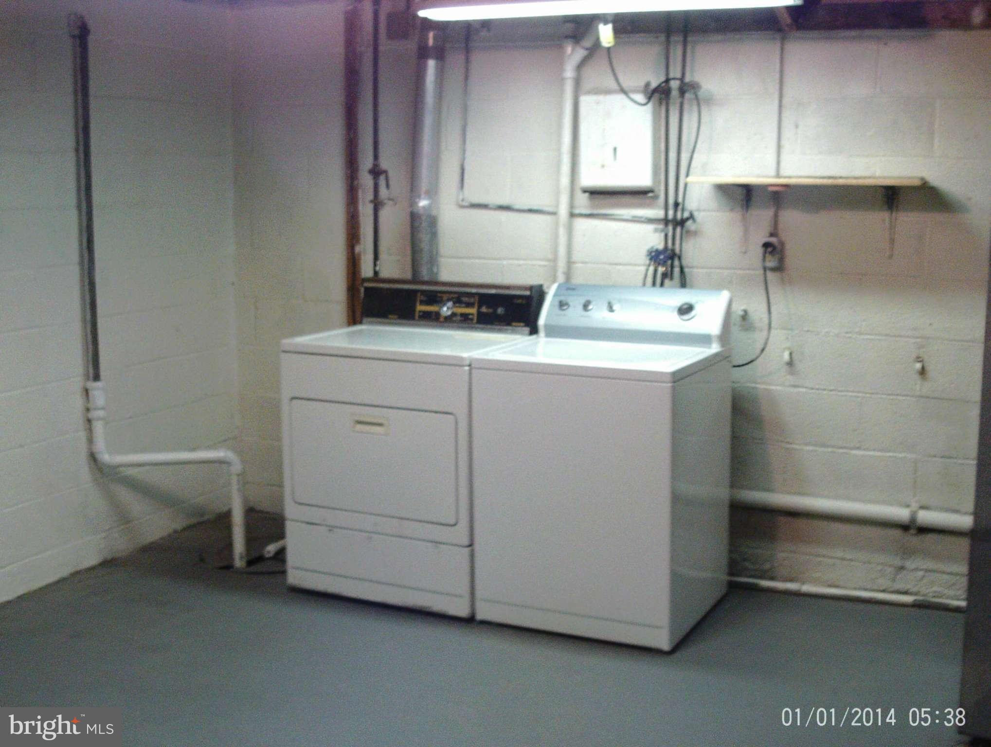7827 Jamesford Road Baltimore, MD 21222 - Photo 25 of 27 Laundry
