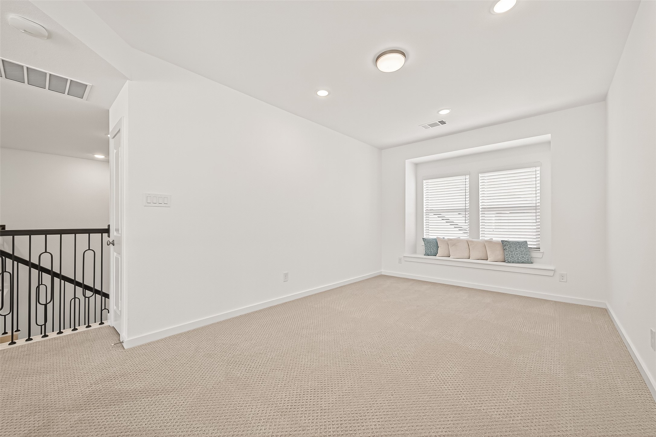 7427 Compass Drive Katy, TX 77493 - Photo 33 of 49 a view of an empty room with a window