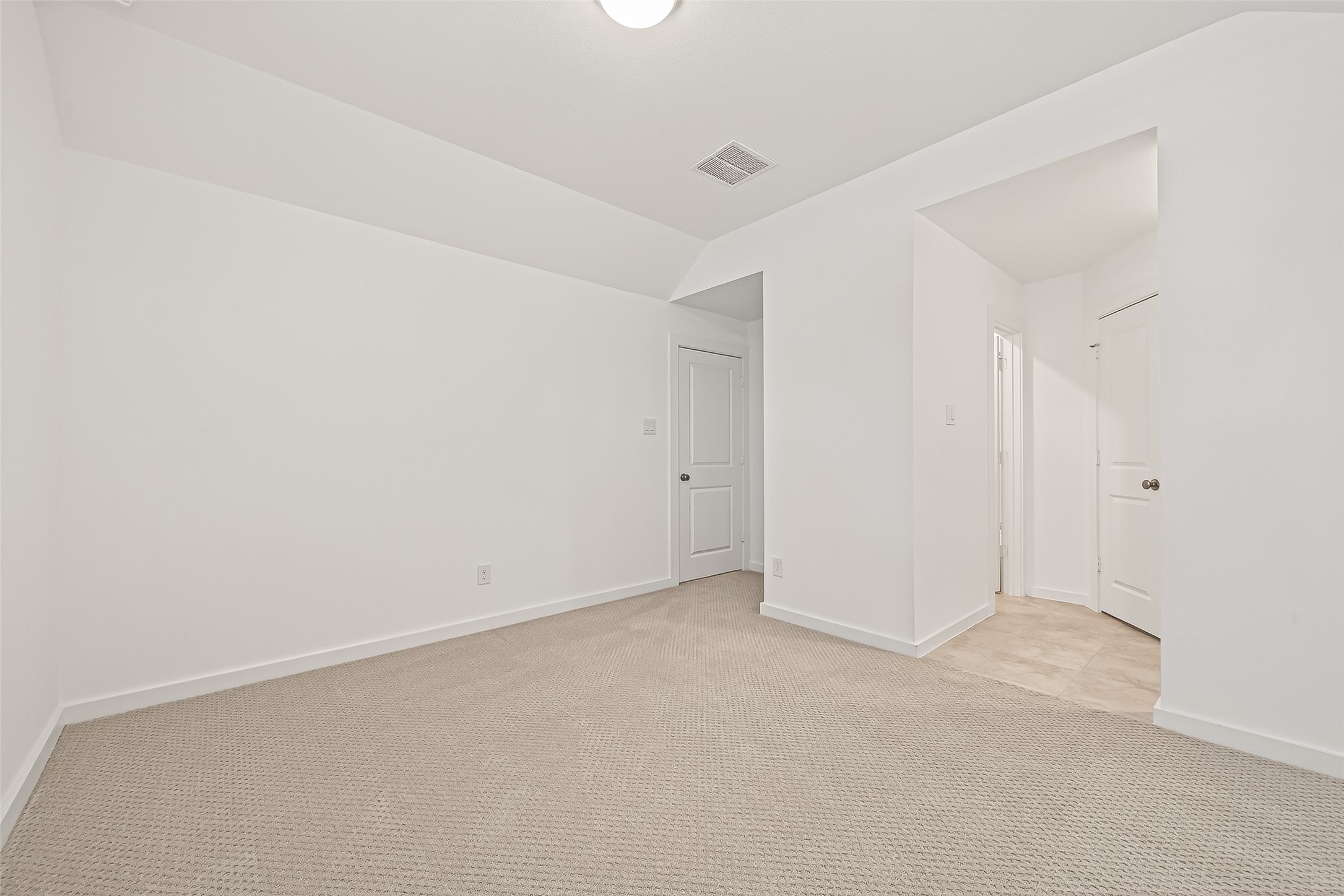 7427 Compass Drive Katy, TX 77493 - Photo 40 of 49 an empty room with an entryway