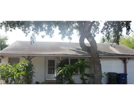 $1,250 | 319 Louise Drive, Corpus Christi, TX 78404