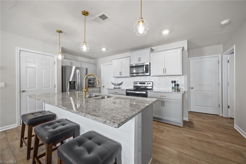 4574 Heatherly Road Winston-Salem, NC 27105 - Photo 5 of 41 Dream kitchen