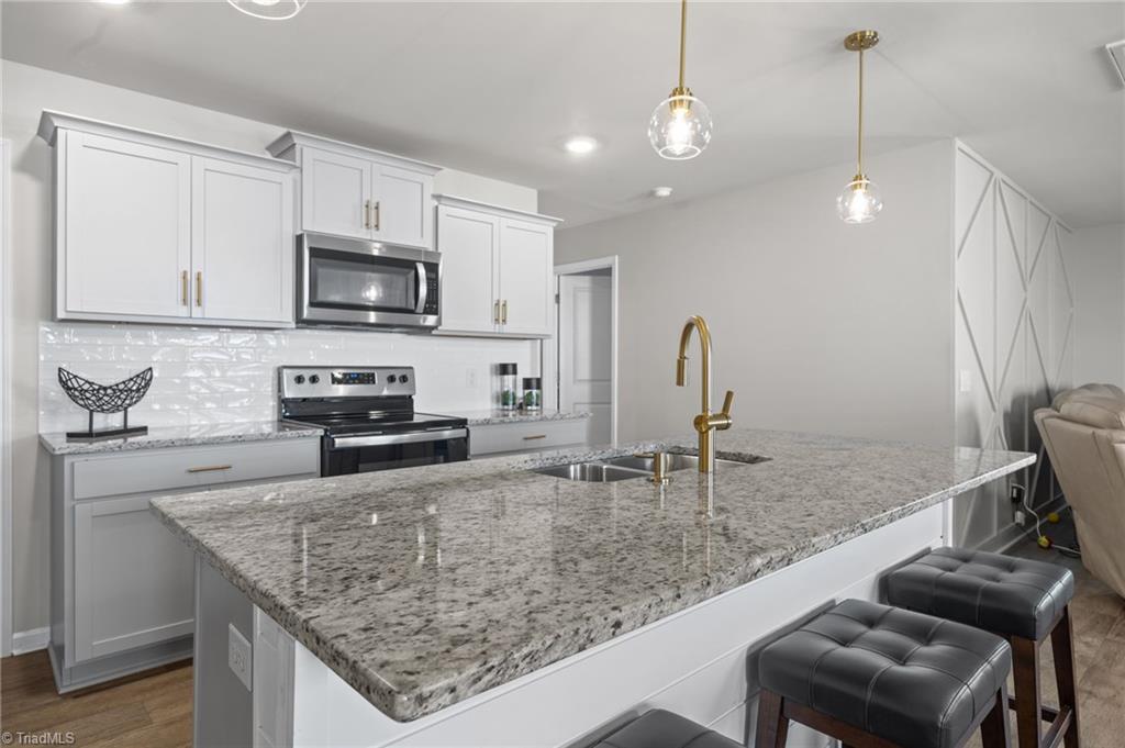 4574 Heatherly Road Winston-Salem, NC 27105 - Photo 8 of 41
