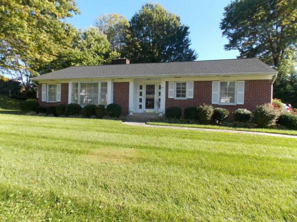 622 Valley Drive Bristol, VA 24201 - Photo 1 of 18 Photo 1