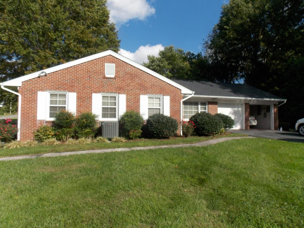 622 Valley Drive Bristol, VA 24201 - Photo 17 of 18 Photo 17