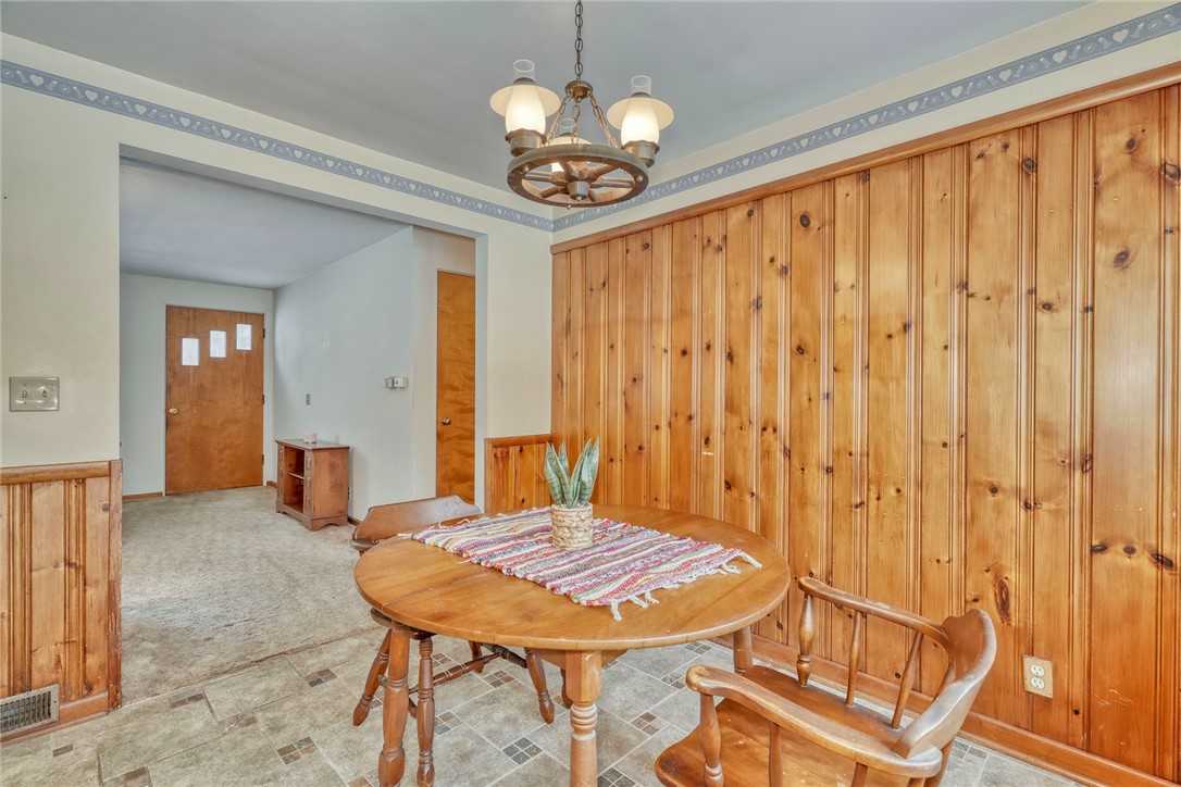 572 Holt Road Webster, NY 14580 - Photo 14 of 39