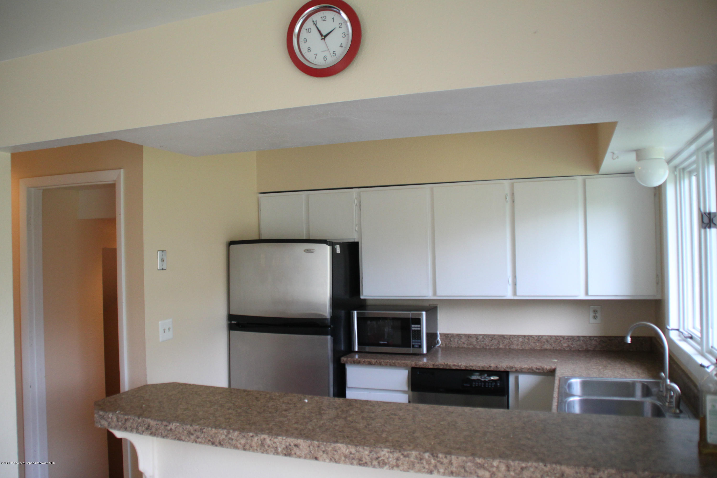 1177 Park Avenue Rifle, CO 81650 - Photo 2 of 6 Kitchen