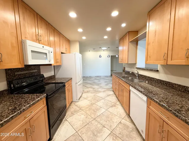 $2,895 | 710 East Hermosa Drive, Tempe, AZ 85282