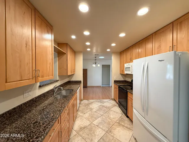 $2,895 | 710 East Hermosa Drive, Tempe, AZ 85282