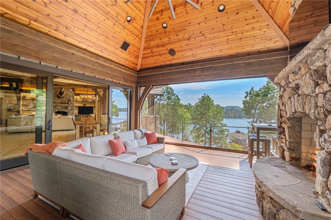 413 Peninsula Ridge Sunset, SC 29685 - Photo 10 of 50 Gallery Image 10