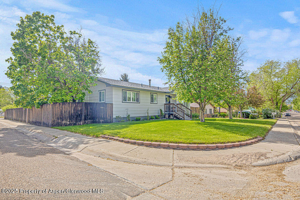 795 Pershing Street Craig, CO 81625 - Photo 2 of 57 795Pershing-63