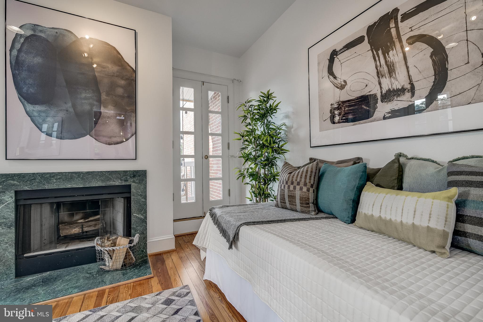 2017 Kalorama Road Northwest, Unit 4 Washington, DC 20009 - Photo 16 of 36 Wood-Burning Fireplace