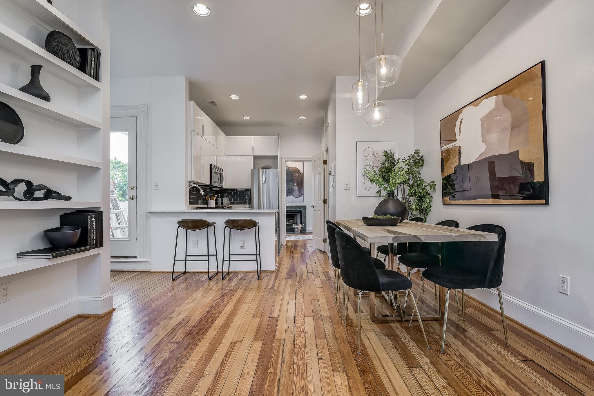 2017 Kalorama Road Northwest, Unit 4 Washington, DC 20009 - Photo 7 of 36 View of dining and kitchen