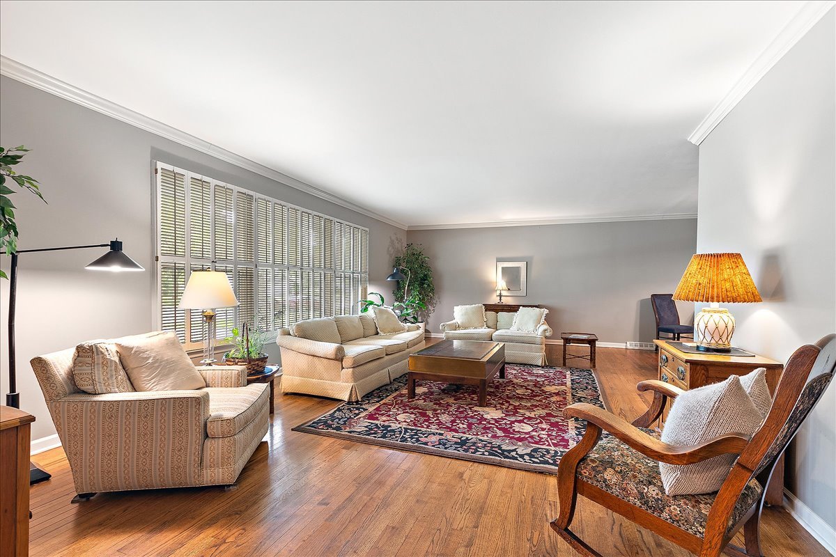 20424 Ithaca Road Olympia Fields, IL 60461 - Photo 4 of 30 Gallery Image 4