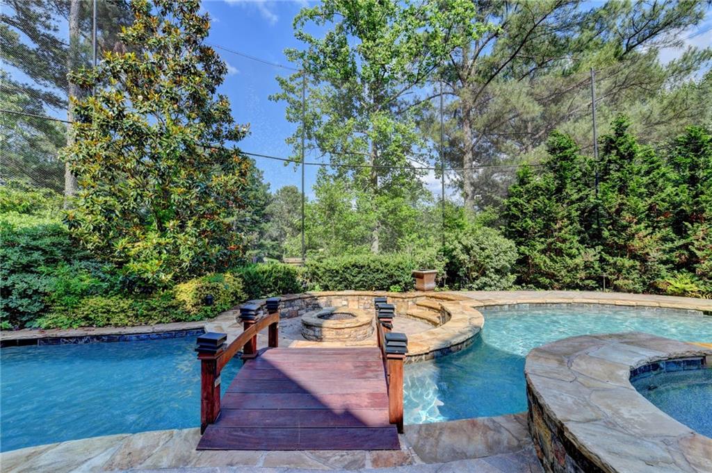 8130 Formby Court Duluth, GA 30097 - Photo 128 of 162