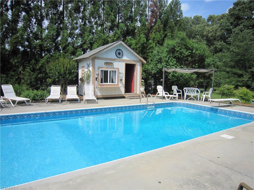 413 Embler Road Lexington, NC 27292 - Photo 11 of 24