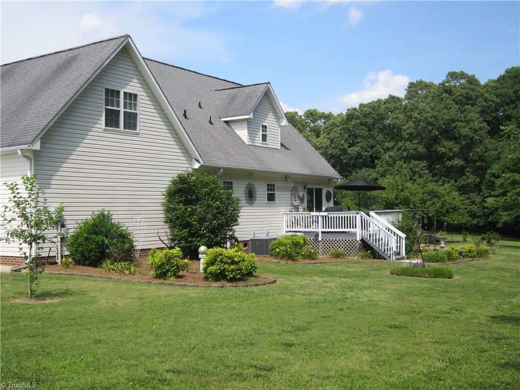 413 Embler Road Lexington, NC 27292 - Photo 5 of 24
