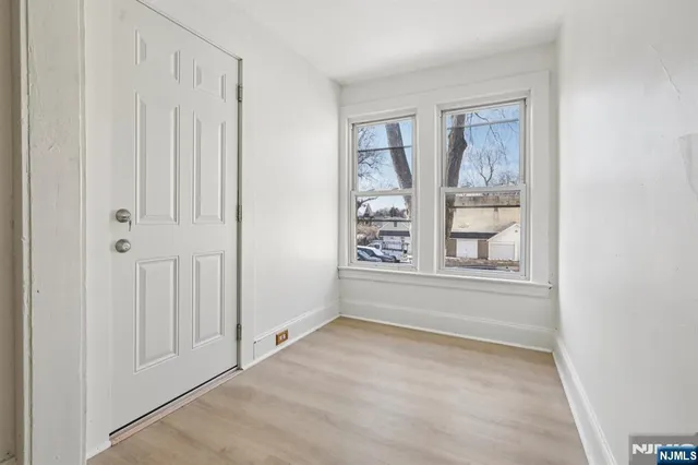 $2,000 | 66 North Washington Avenue, Unit 1, Bergenfield, NJ 07621