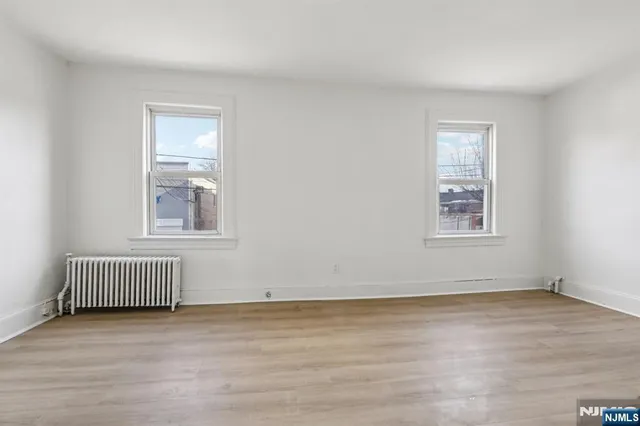 $2,000 | 66 North Washington Avenue, Unit 1, Bergenfield, NJ 07621