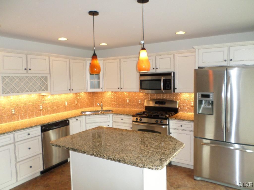 4144 Ross Road Bethlehem, PA 18020 - Photo 4 of 12 Gallery Image 4