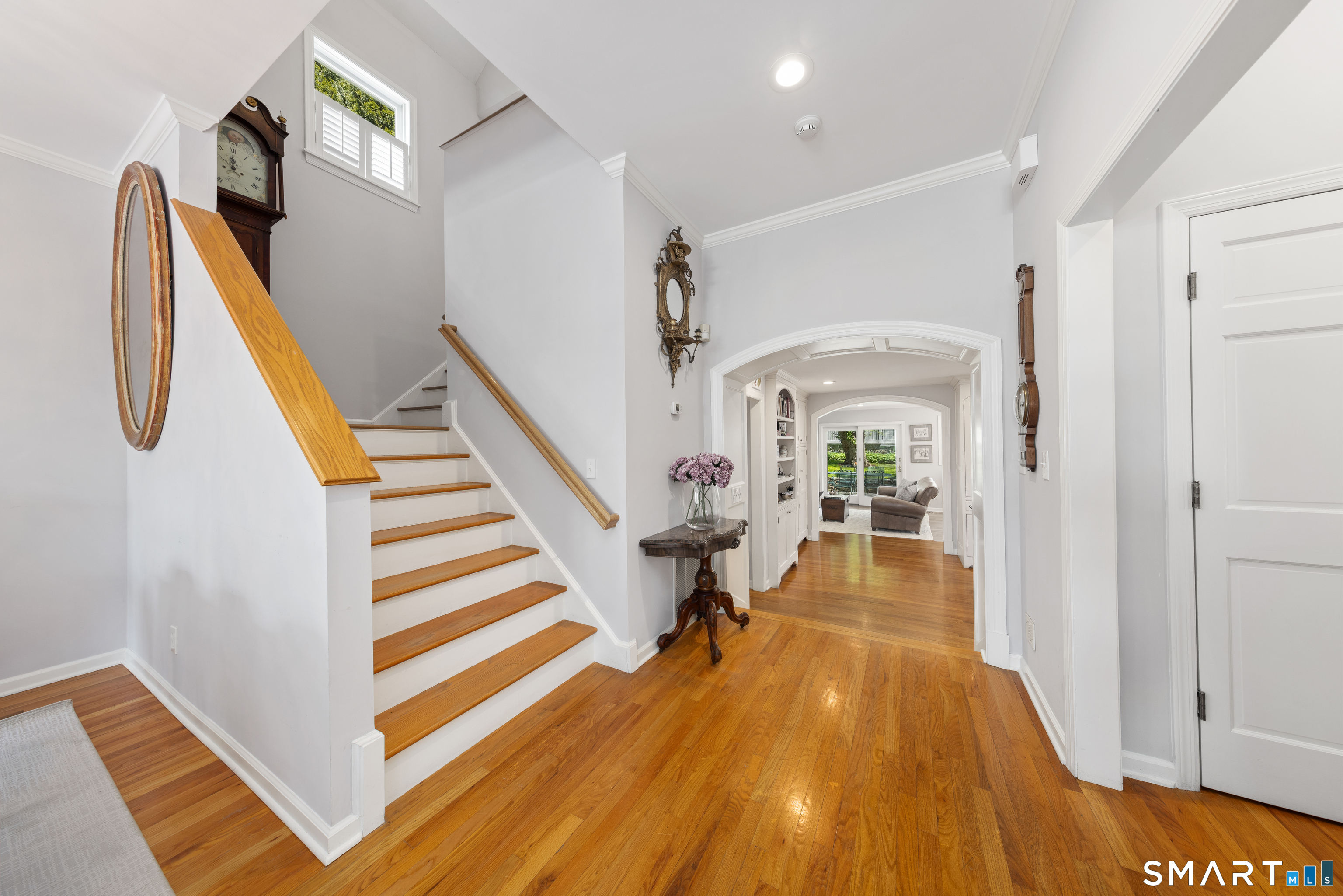 27 Crest Road Norwalk, CT 06853 - Photo 5 of 38