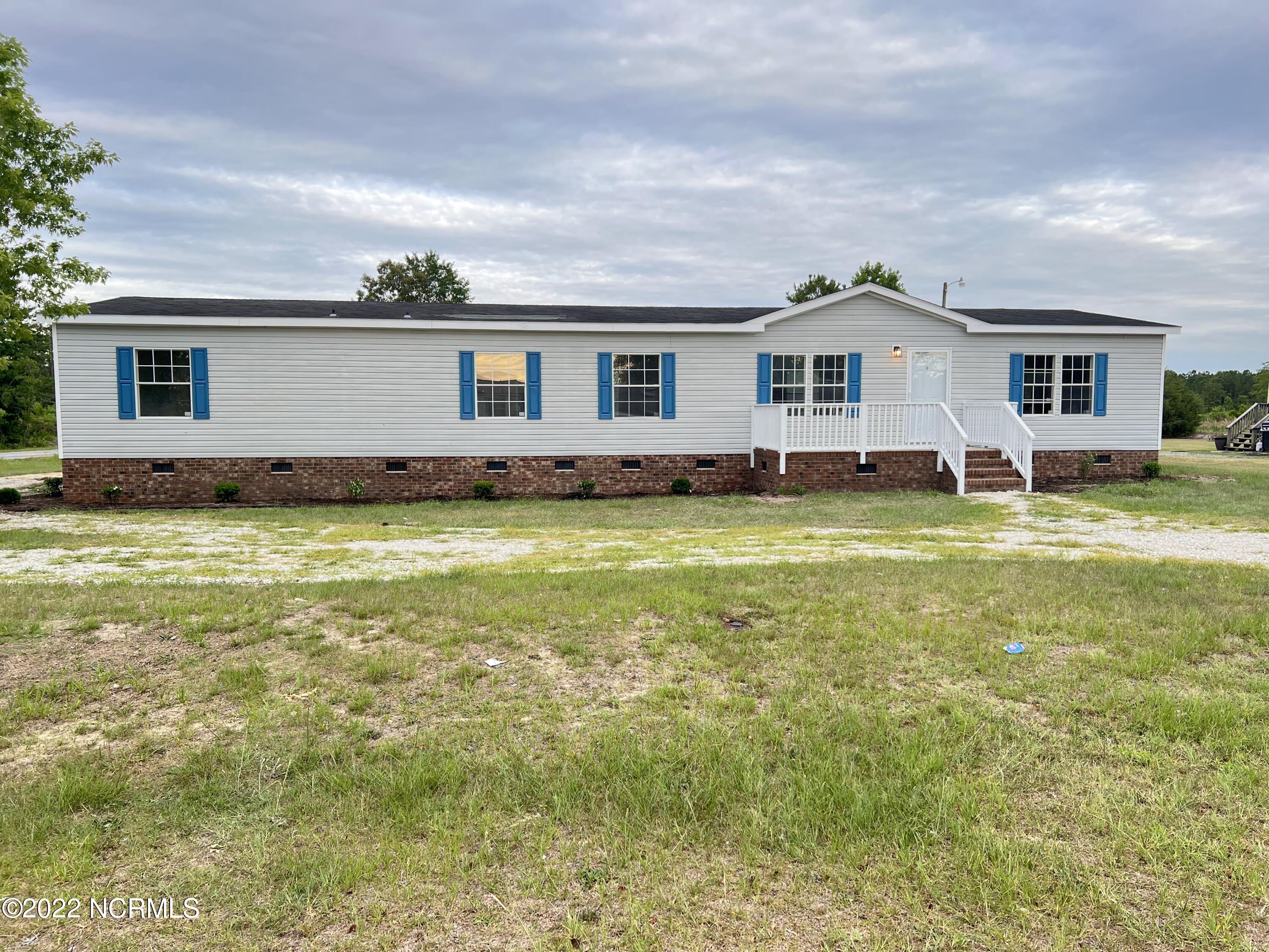 100 Ram's Place Mount Olive, NC 28365 - Photo 1 of 20 Front of Home