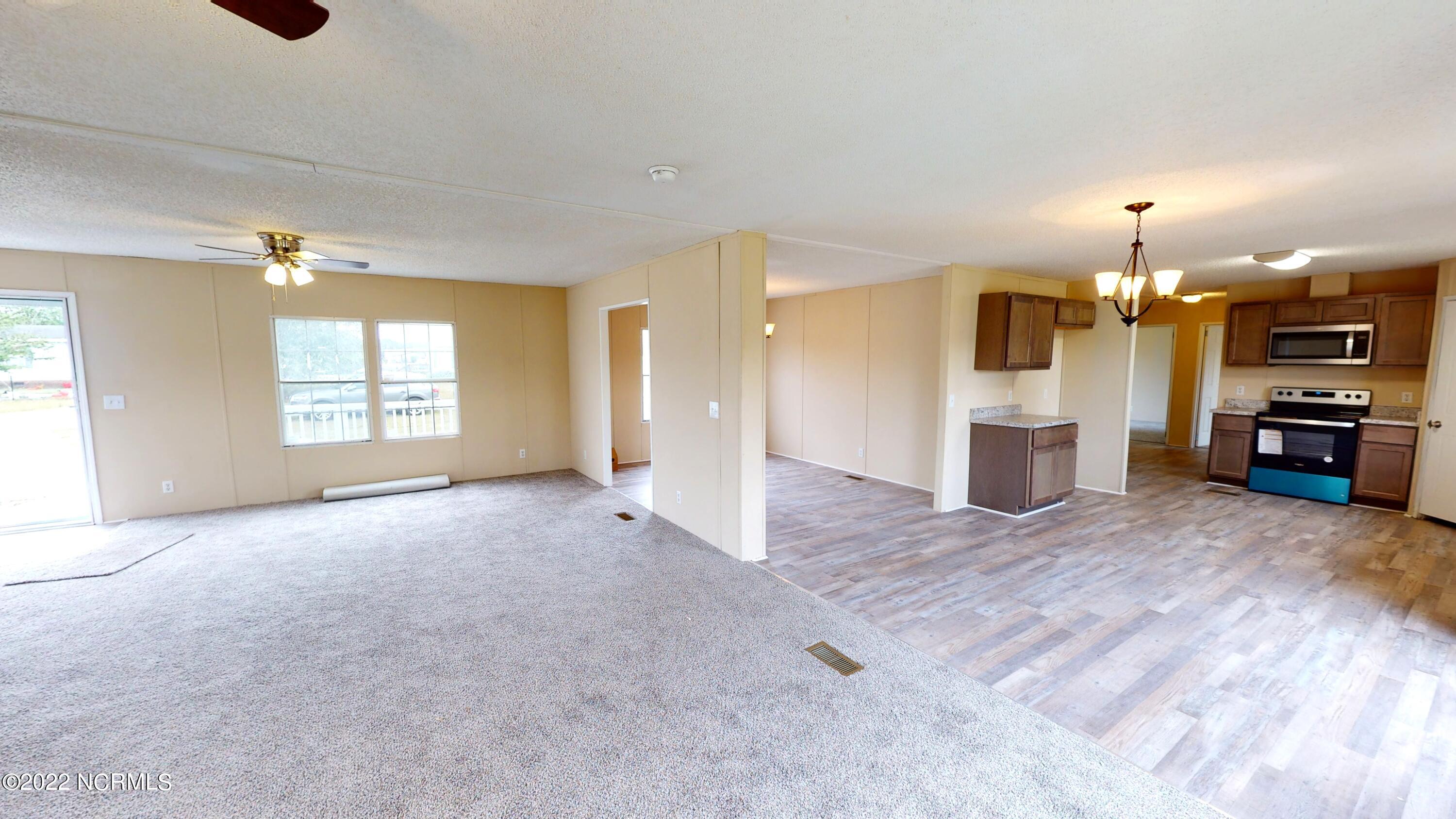 100 Ram's Place Mount Olive, NC 28365 - Photo 5 of 20 6 Livingroom
