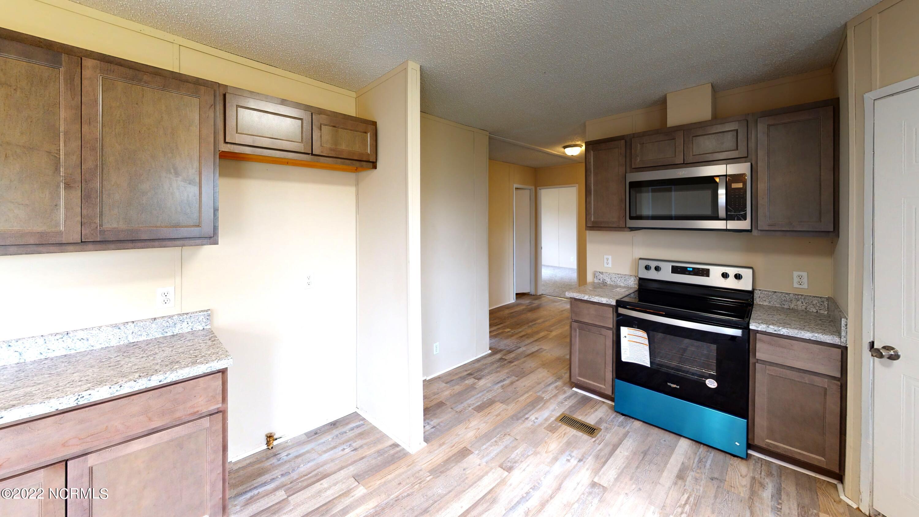 100 Ram's Place Mount Olive, NC 28365 - Photo 8 of 20 9 Kitchen