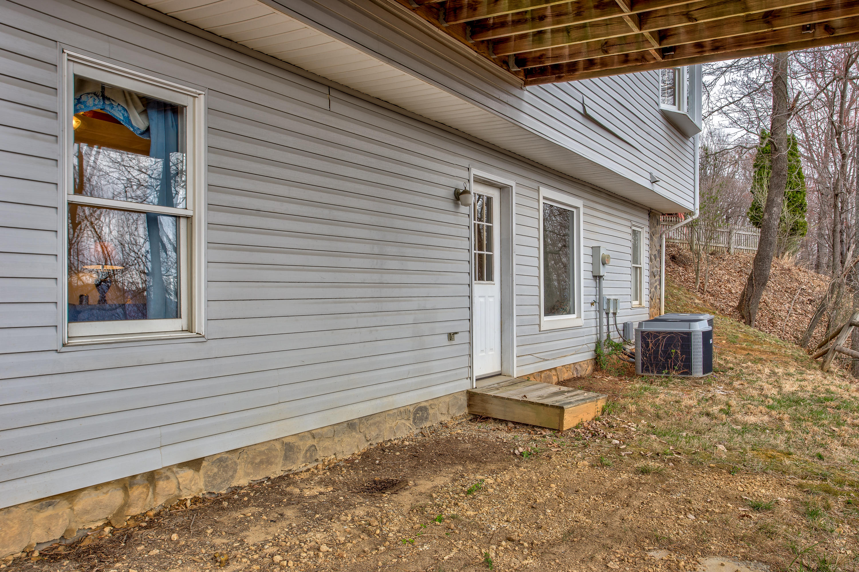 2615 Summit Ridge Road Northeast Roanoke, VA 24012 - Photo 35 of 37 IMG_7
