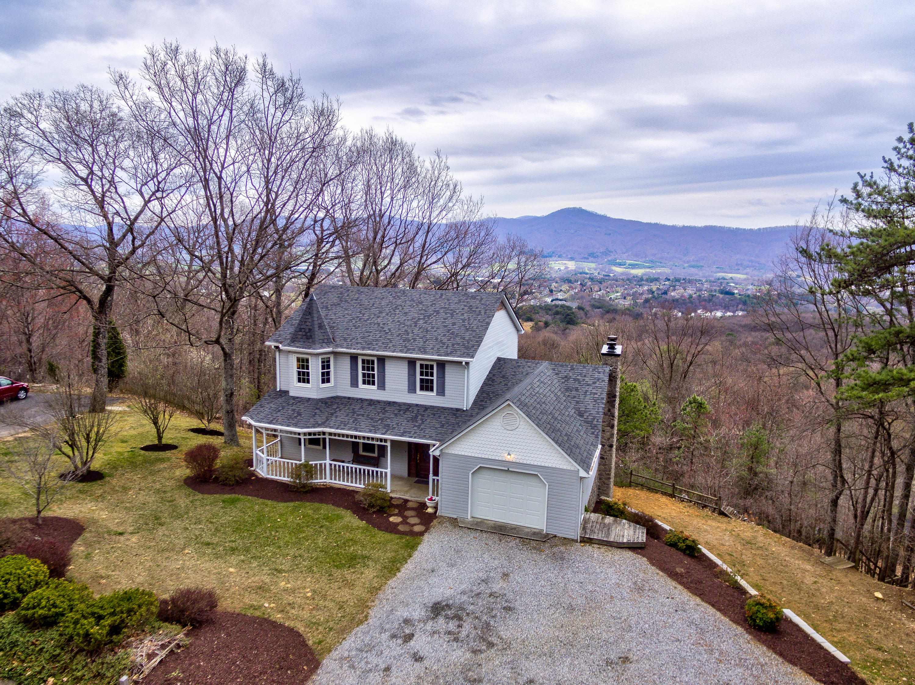 2615 Summit Ridge Road Northeast Roanoke, VA 24012 - Photo 6 of 37 IMG_2