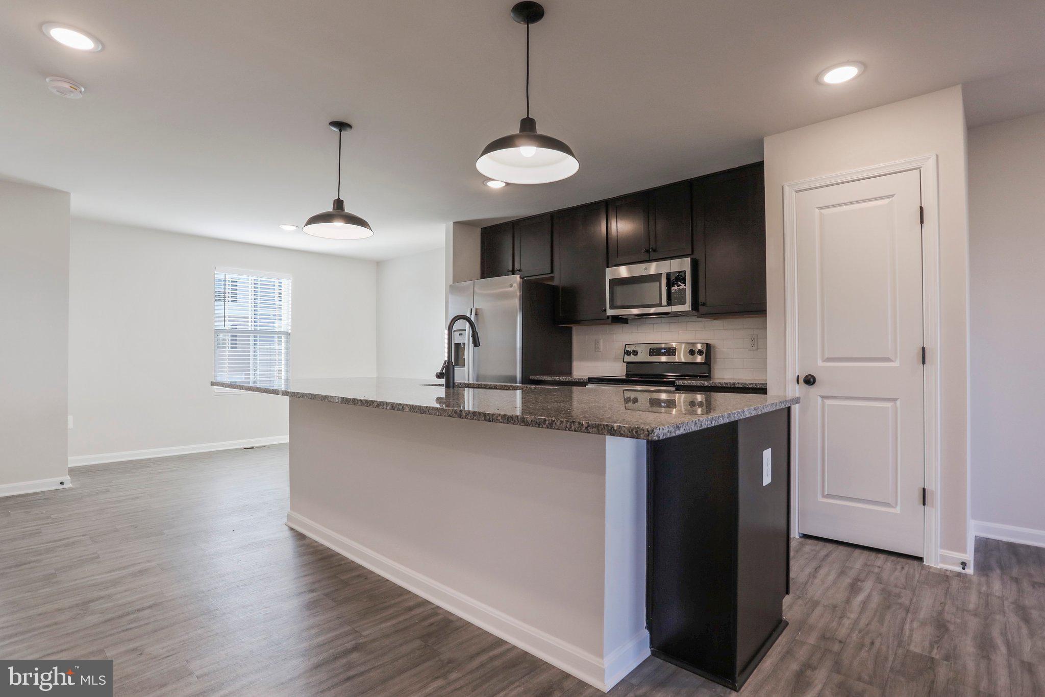 62 Thrower Road Hedgesville, WV 25427 - Photo 2 of 34