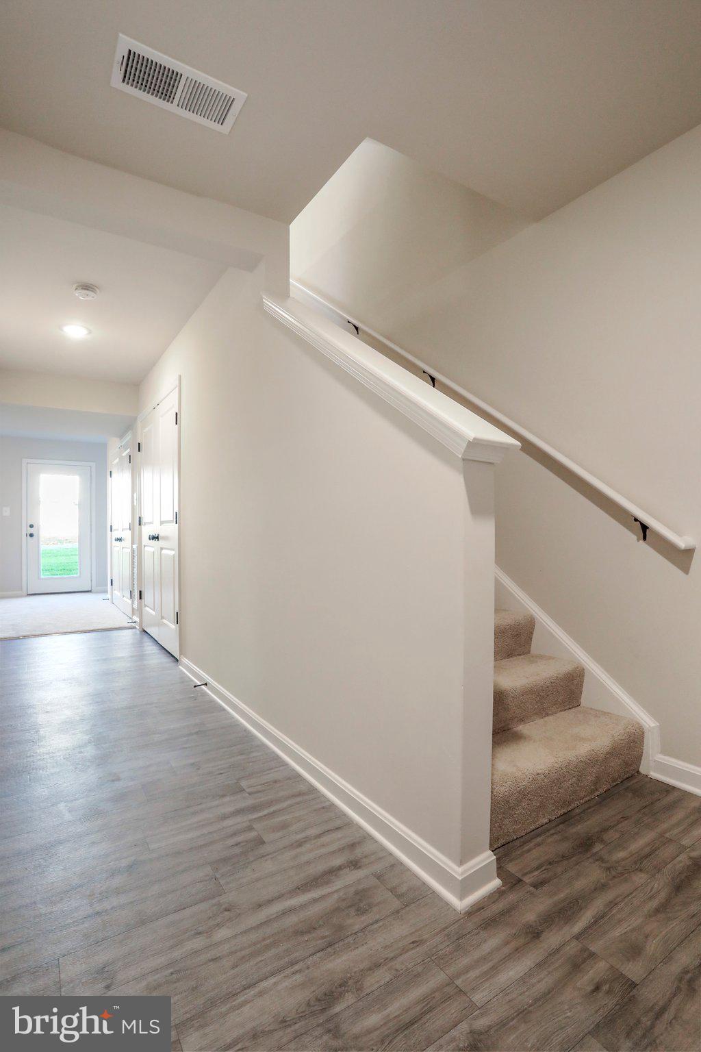 62 Thrower Road Hedgesville, WV 25427 - Photo 3 of 34