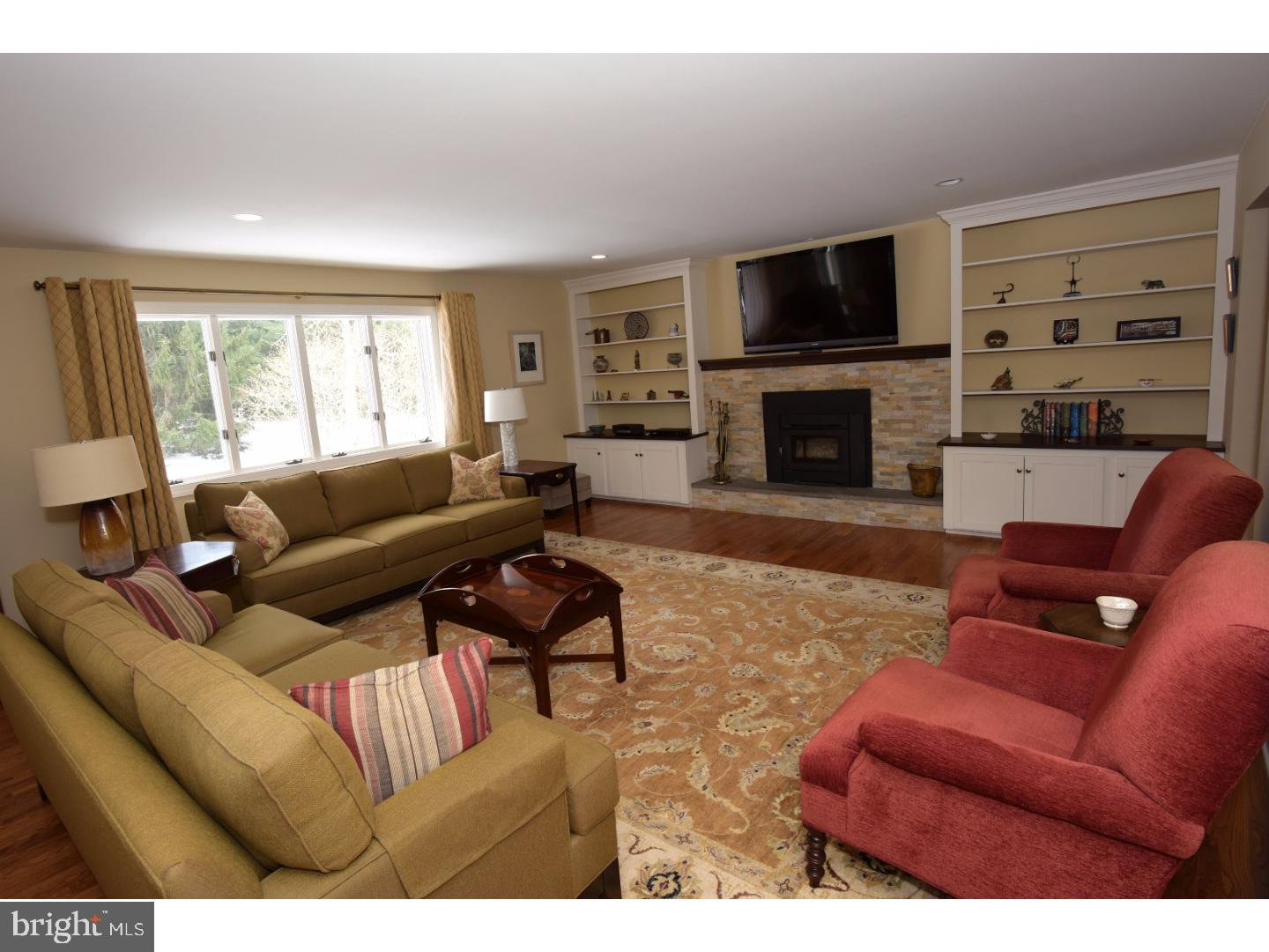 6017 Stovers Mill Road Doylestown, PA 18902 - Photo 9 of 24 Living Room