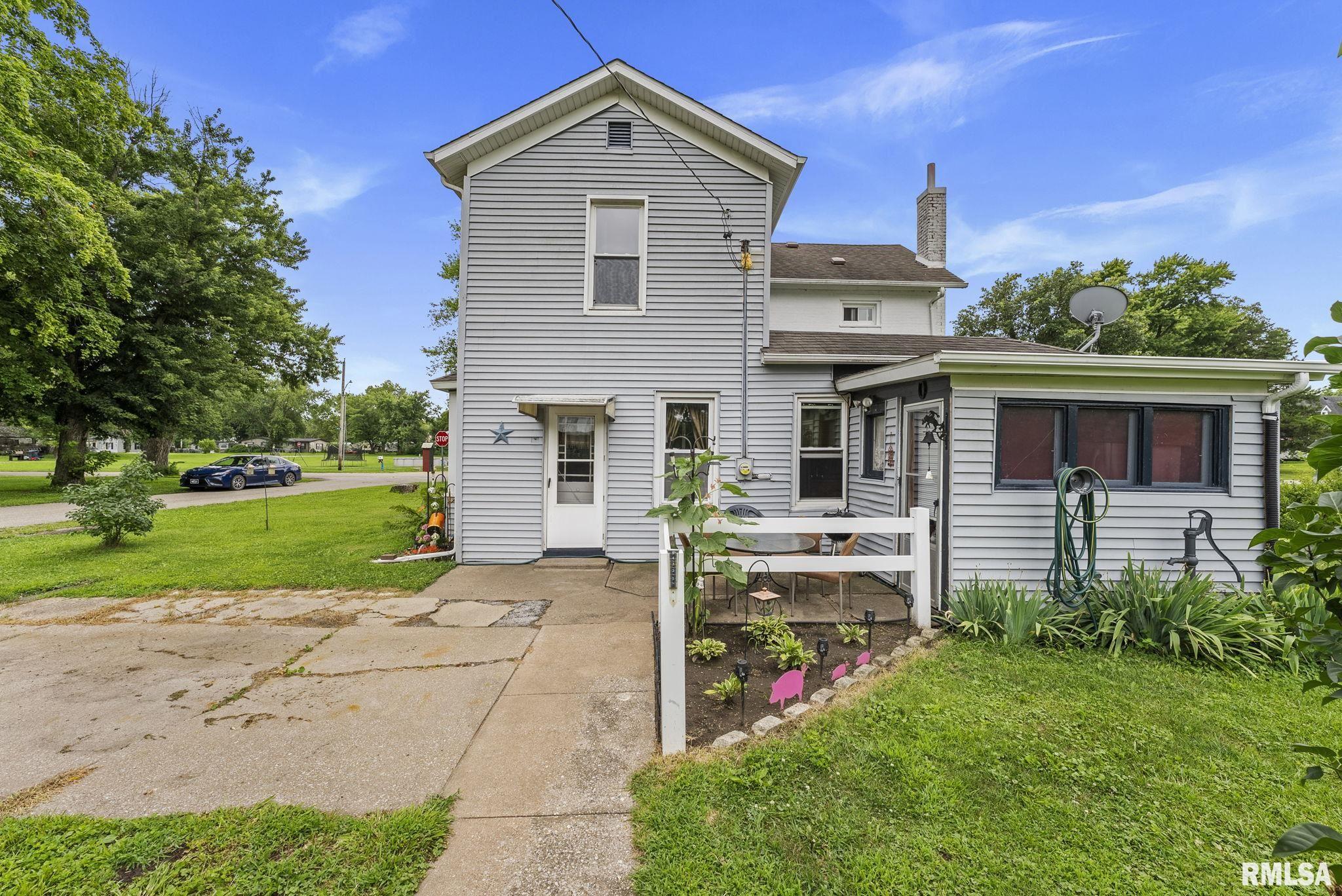 1011 Washington Street Keithsburg, IL 61442 - Photo 3 of 25