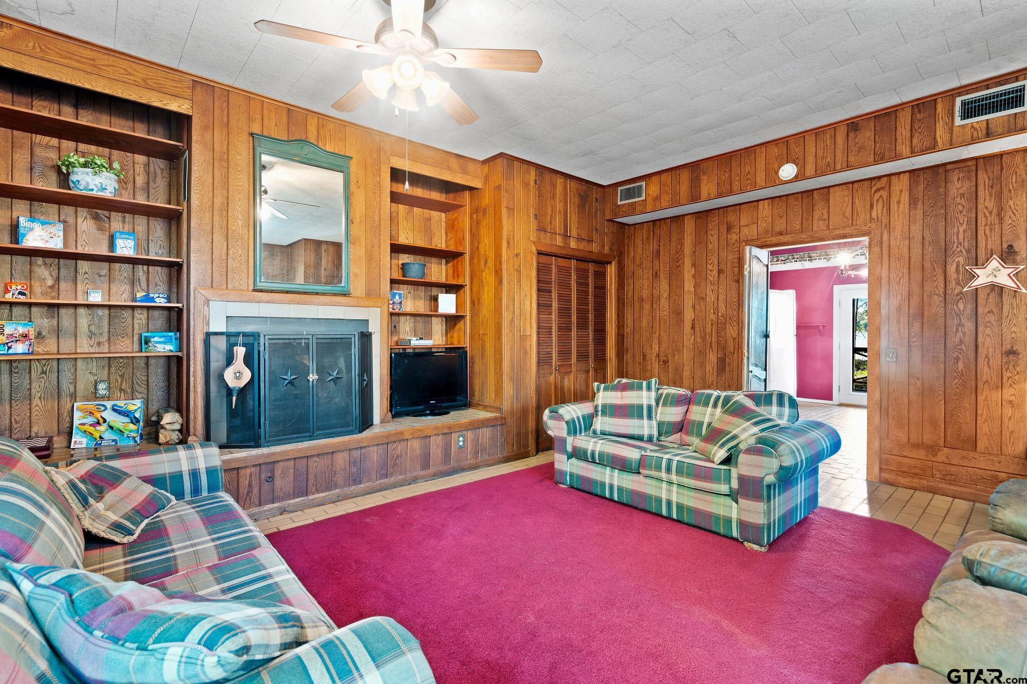 401 West Cathy Street Lone Star, TX 75668 - Photo 11 of 39