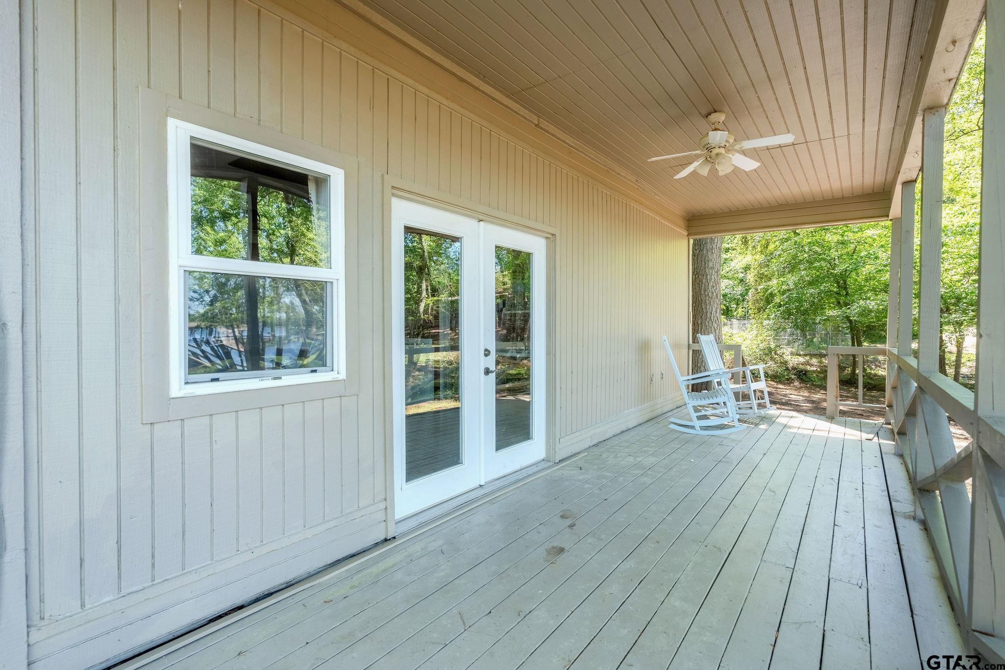 401 West Cathy Street Lone Star, TX 75668 - Photo 8 of 39