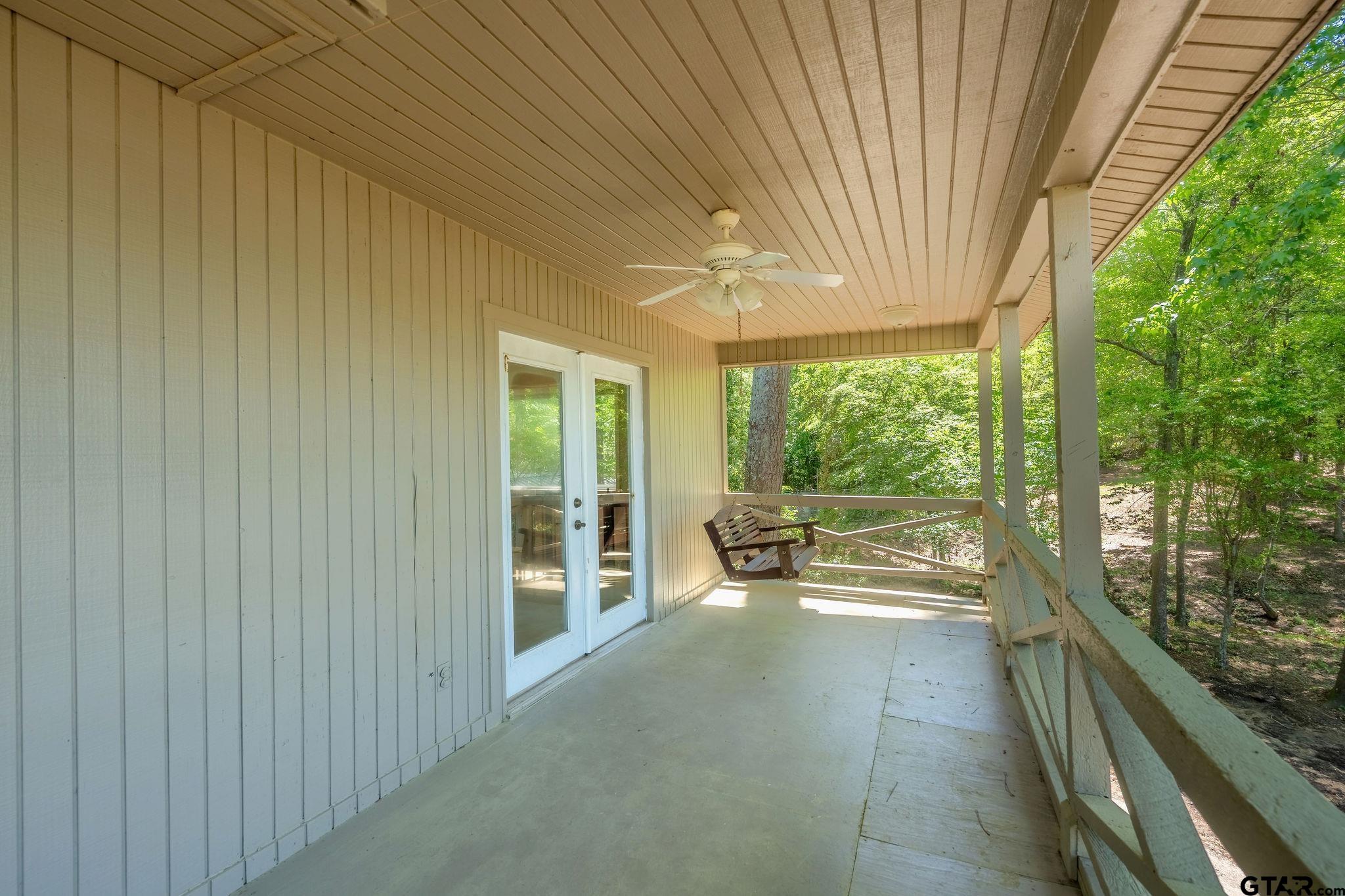 401 West Cathy Street Lone Star, TX 75668 - Photo 9 of 39