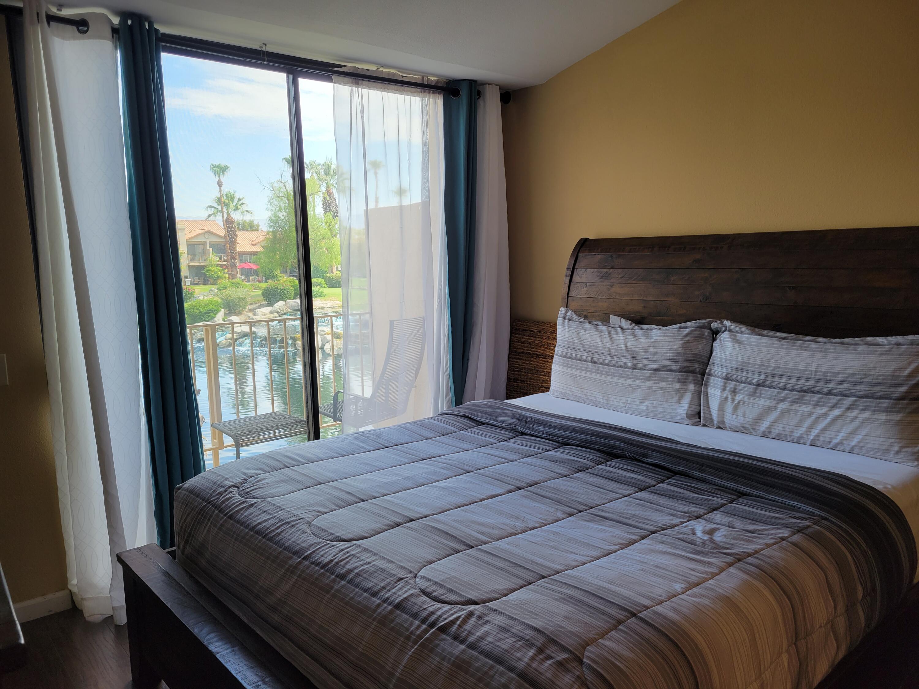 79738 Olympia Fields La Quinta, CA 92253 - Photo 25 of 50 Master Bed Room