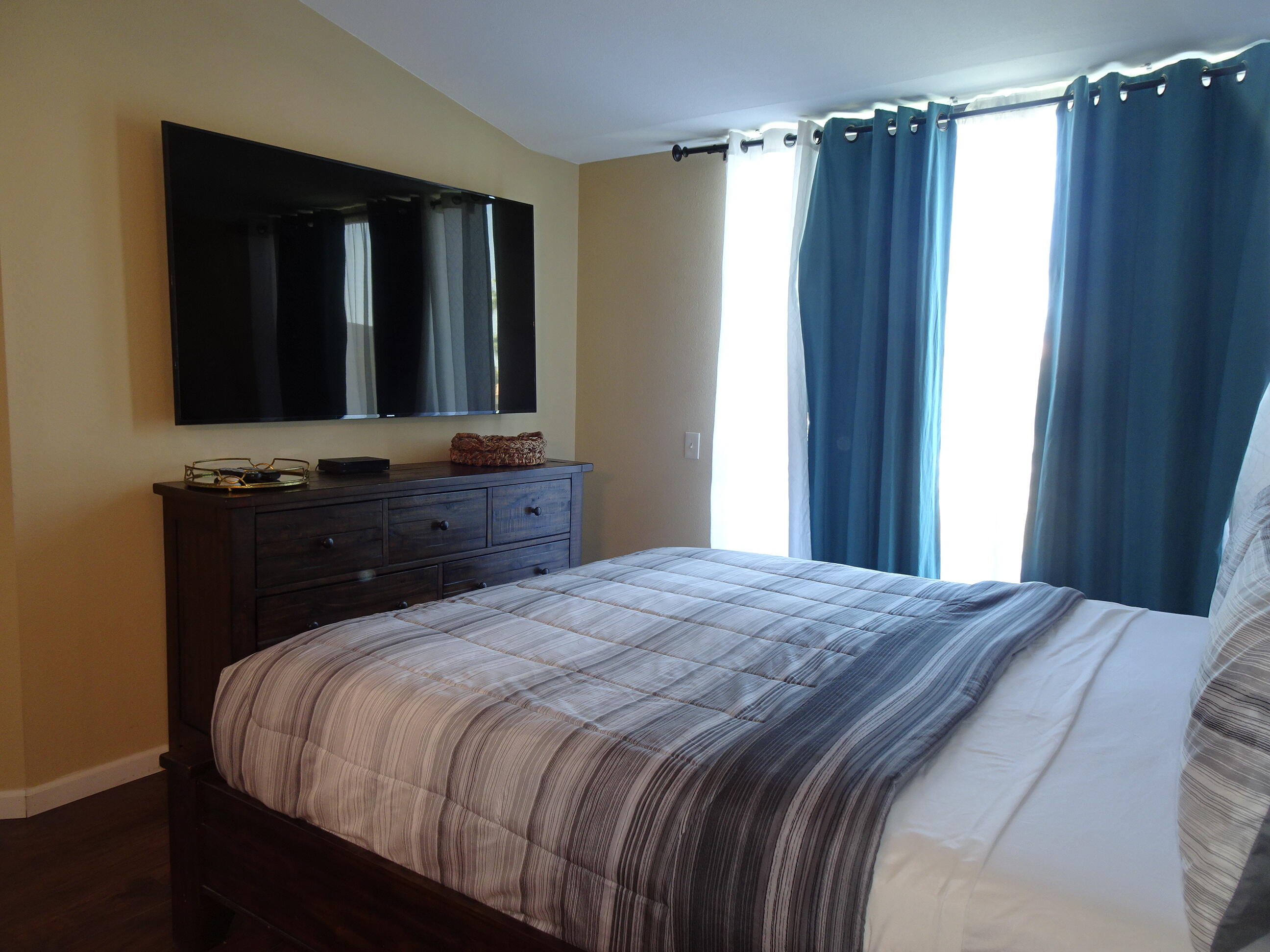 79738 Olympia Fields La Quinta, CA 92253 - Photo 26 of 50 Master Bed Room