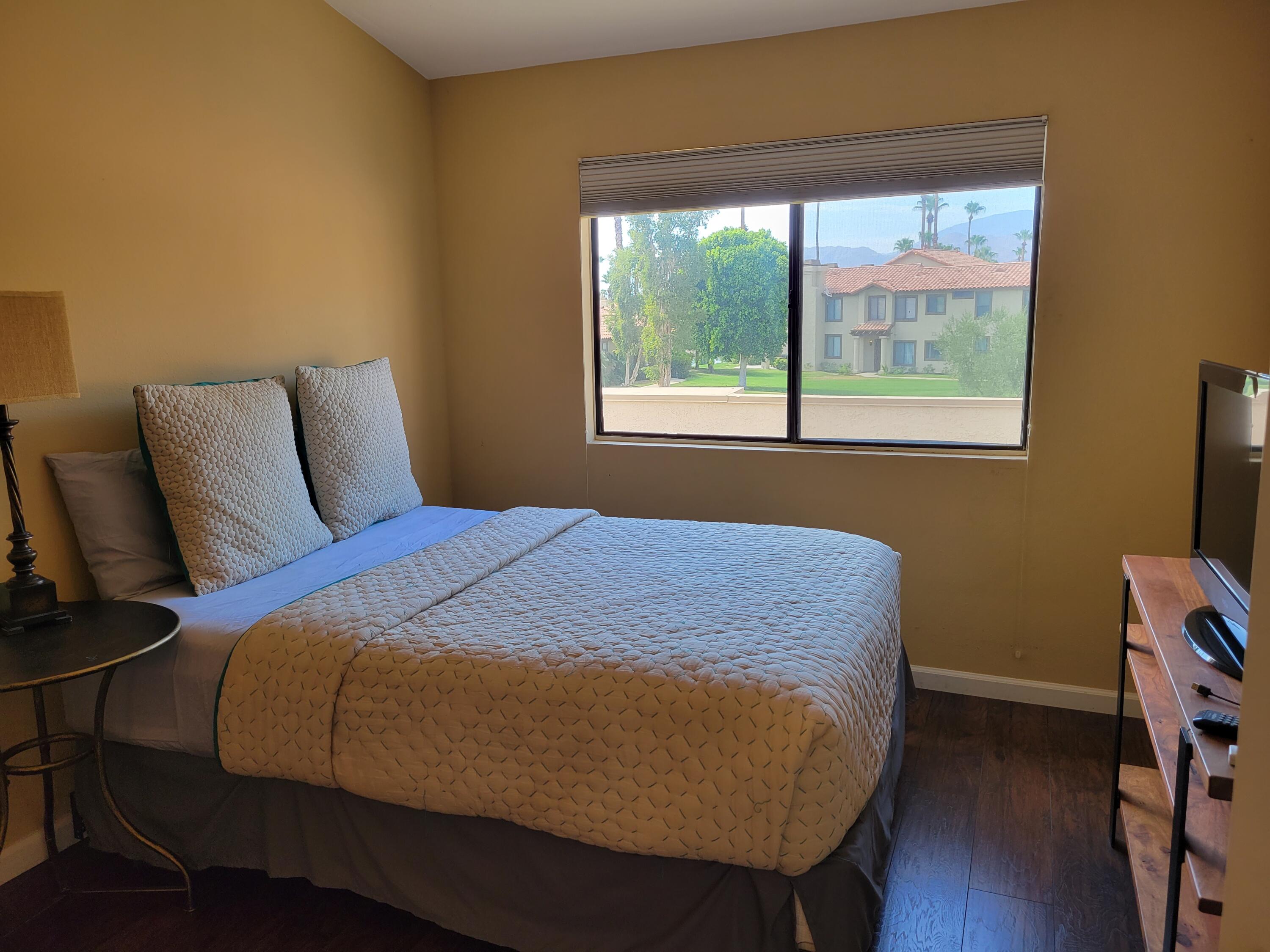 79738 Olympia Fields La Quinta, CA 92253 - Photo 36 of 50 Guest Bed Room