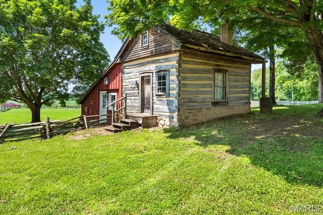 $1,999,000 | 15226 Boone Monument Road, Marthasville, MO 63357