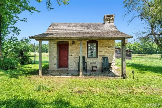 $1,999,000 | 15226 Boone Monument Road, Marthasville, MO 63357