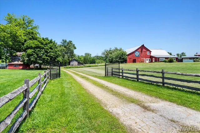 $1,999,000 | 15226 Boone Monument Road, Marthasville, MO 63357