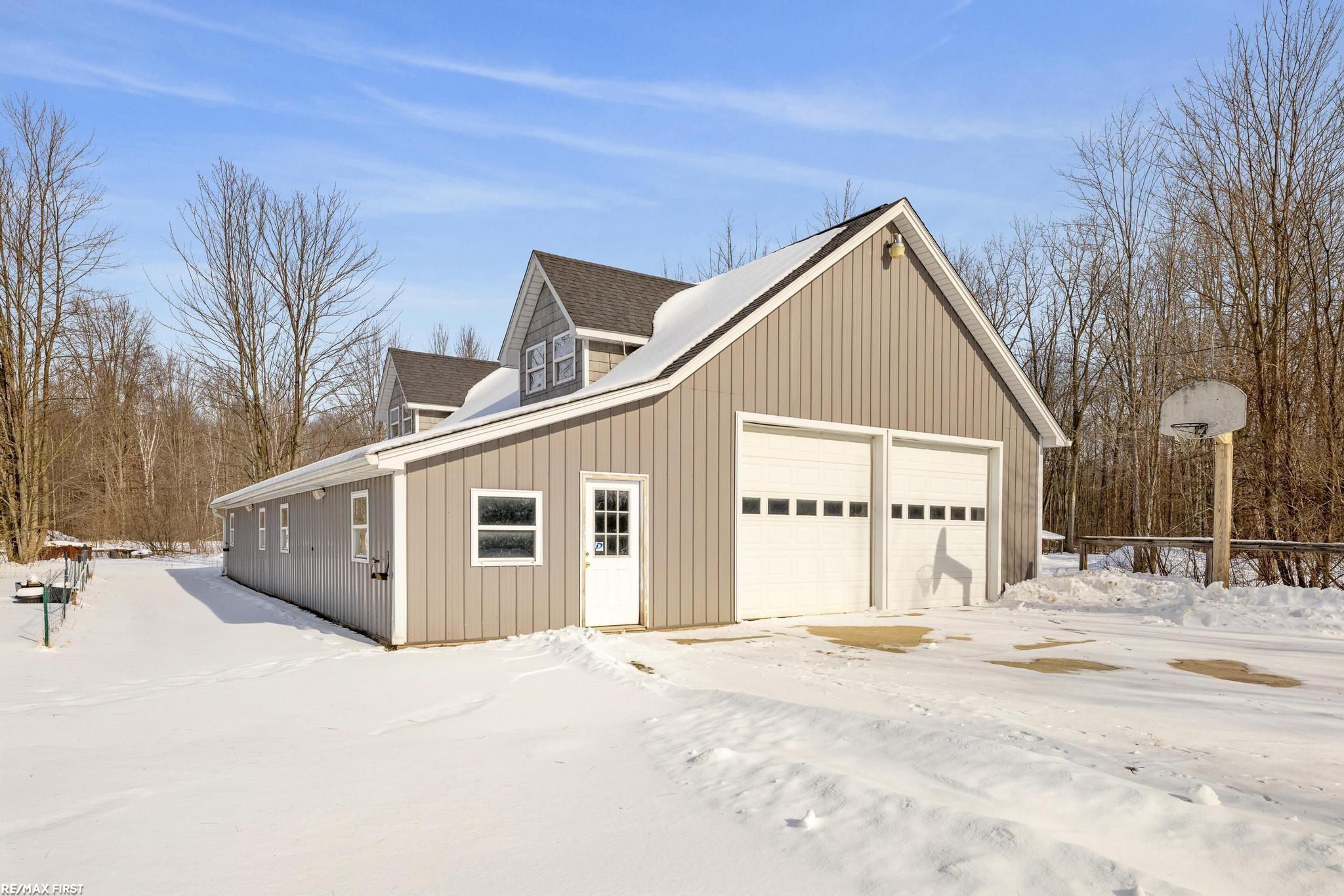 6776 Ravenswood Road Smiths Creek, MI 48074 - Photo 7 of 61