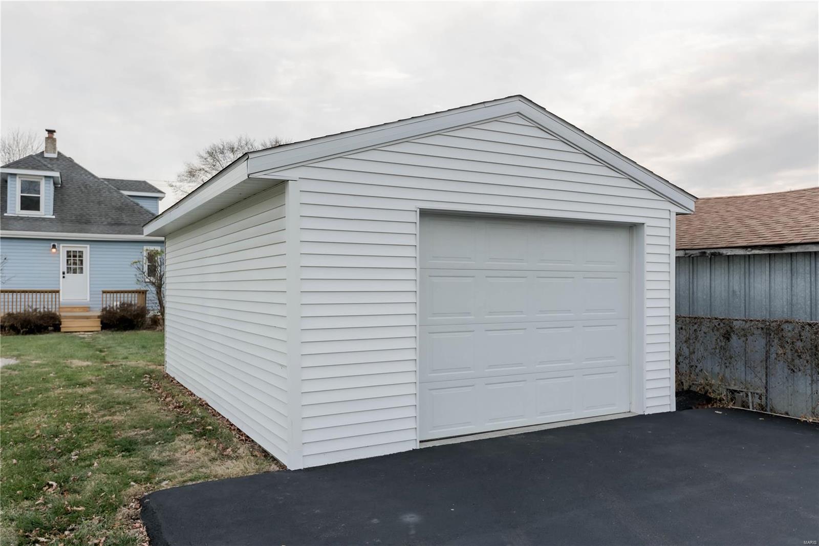 412 East State Street O'Fallon, IL 62269 - Photo 12 of 57 Gallery Image 12