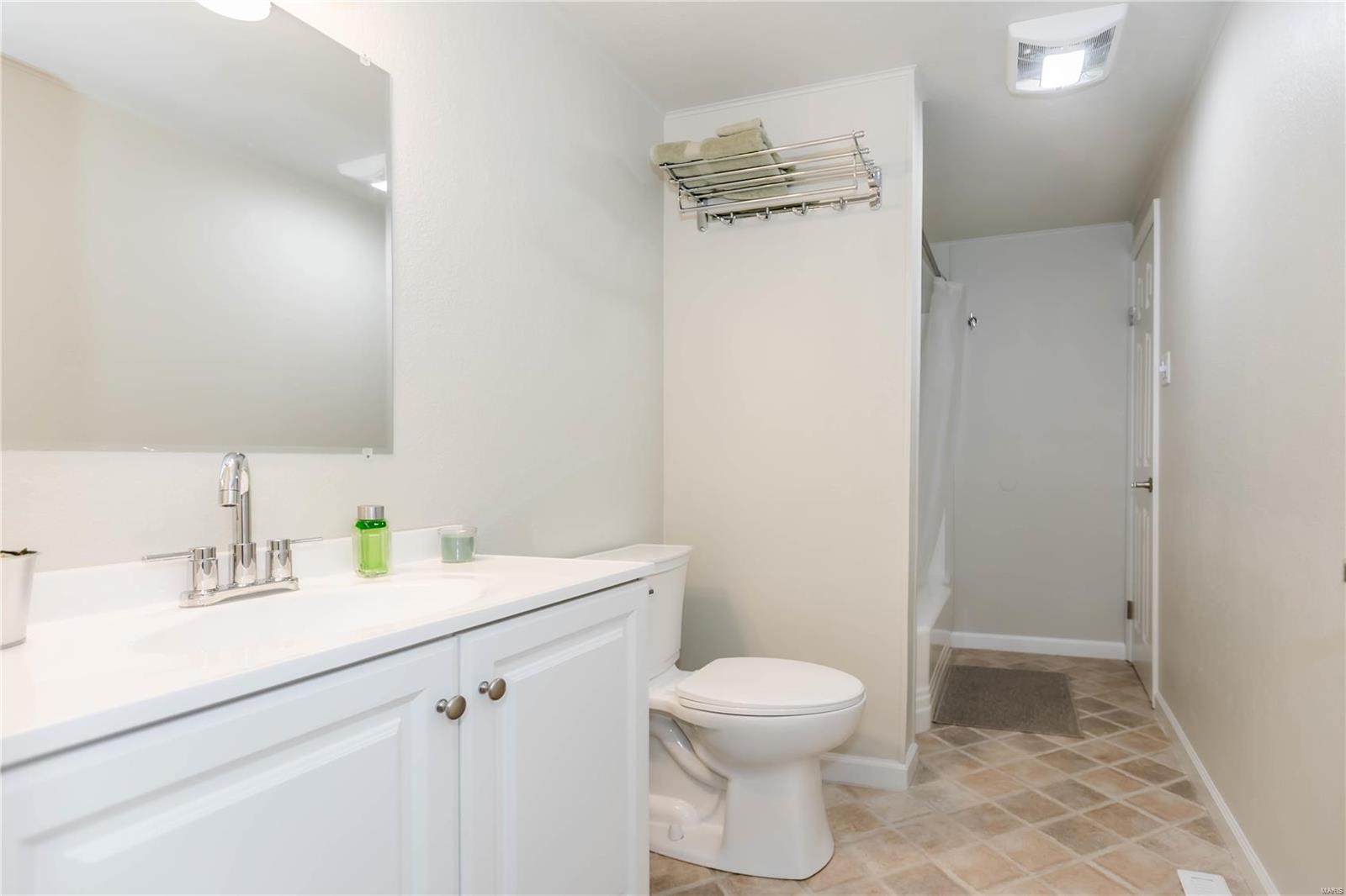 412 East State Street O'Fallon, IL 62269 - Photo 36 of 57 Gallery Image 36
